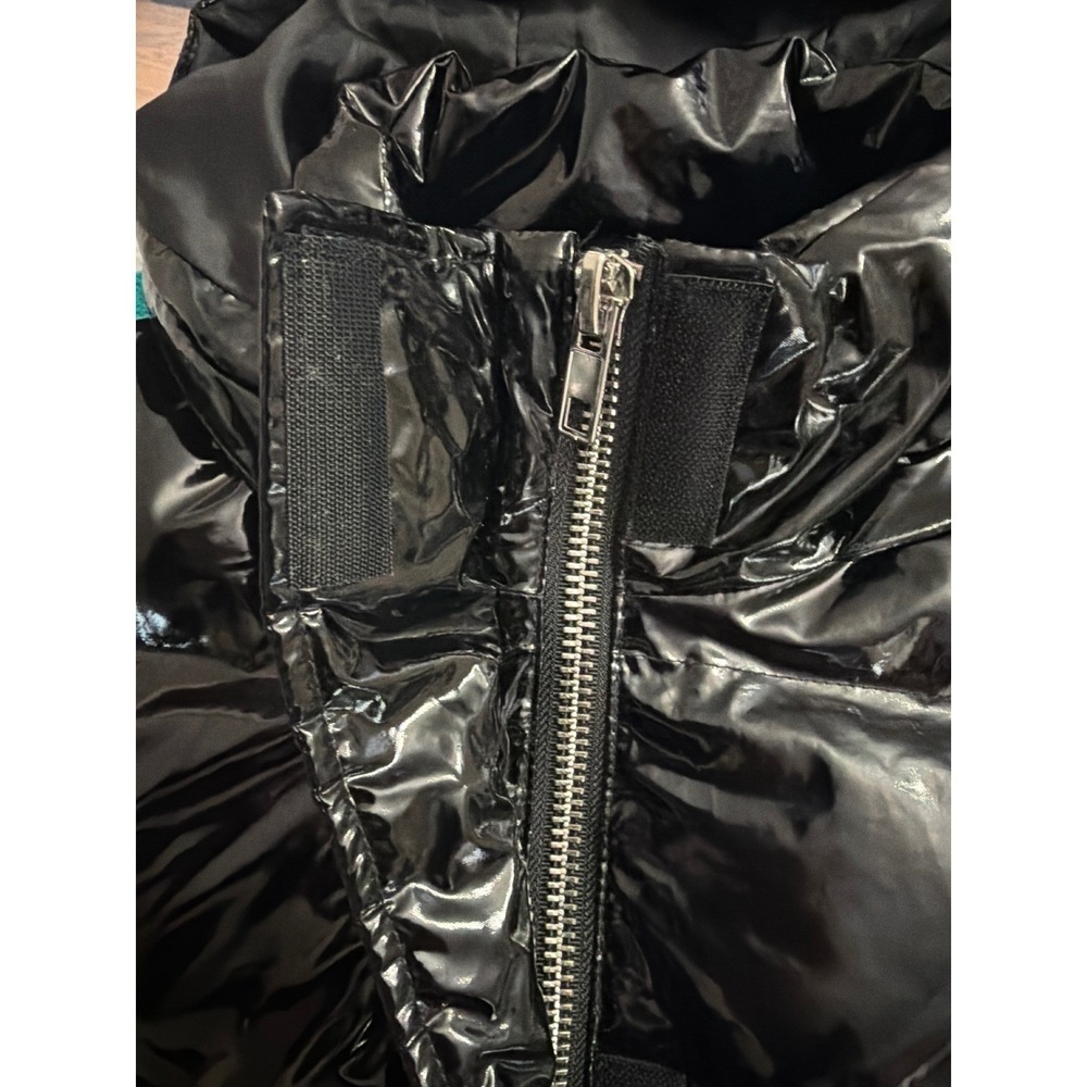 Boohoo Petite Black High Shine Cropped Puffer Jacket Hooded‎ Vinyl Coat US 4 - Picture 6 of 9